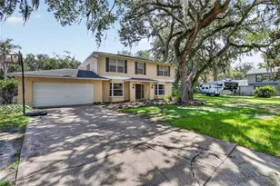 6326 Cedar Ct, Lakeland, FL 33813 - Photo 3