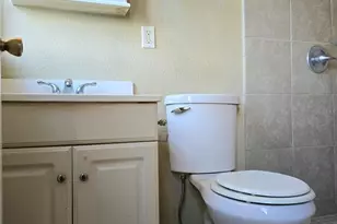 1920 E Edgewood Dr, Lakeland, FL 33803 - Photo 11