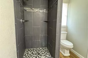 1602 Leslie Dr, Lakeland, FL 33801 - Photo 15