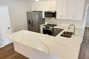 1602 Leslie Dr, Lakeland, FL 33801 - Photo 5