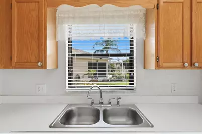 637 Cockatoo Loop, Lakeland, FL 33809 - Photo 9