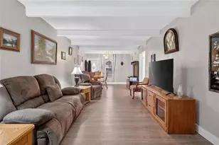 1513 Club Cir, Lakeshore, FL 33854 - Photo 19