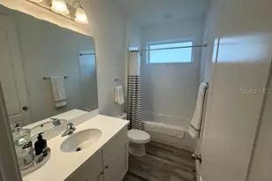 5262 Asher Ct, Sarasota, FL 34232 - Photo 9