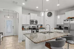 4007 Prima Lago Cir, Lakeland, FL 33810 - Photo 5