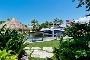 522 68th St, Holmes Beach, FL 34217 - Photo 49