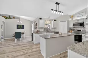 3857 Sleepy Hill Oaks Loop, Lakeland, FL 33810 - Photo 5