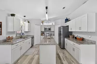 3857 Sleepy Hill Oaks Loop, Lakeland, FL 33810 - Photo 7