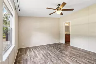 136 Creekwood Run, Lakeland, FL 33809 - Photo 33