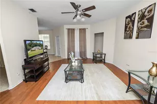 1015 Hidden Dr, Lakeland, FL 33809 - Photo 3