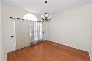1015 Hidden Dr, Lakeland, FL 33809 - Photo 9