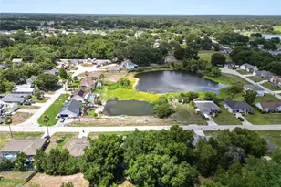 1015 Hidden Dr, Lakeland, FL 33809 - Photo 37