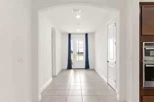 3918 Gaviota Dr, Sun City Center, FL 33573 - Photo 5