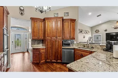 36225 Oak Knoll Loop, Dade City, FL 33525 - Photo 5