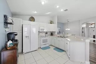 4661 Hickory Stream Ln, Mulberry, FL 33860 - Photo 9
