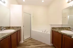 811 Krenson Woods Ln, Lakeland, FL 33813 - Photo 21