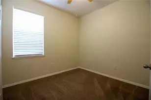 811 Krenson Woods Ln, Lakeland, FL 33813 - Photo 29