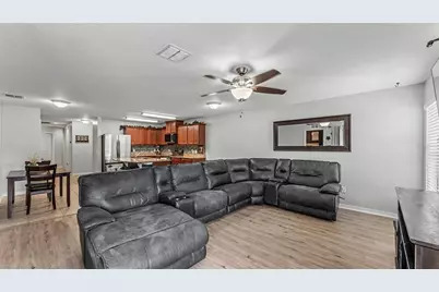 5739 Lacar Way, Lakeland, FL 33805 - Photo 9