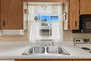 1006 Robinson Rd, Plant City, FL 33563 - Photo 25