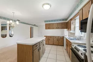 1006 Robinson Rd, Plant City, FL 33563 - Photo 21
