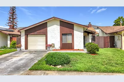 2115 Kings Crossing SW, Winter Haven, FL 33880 - Photo 1
