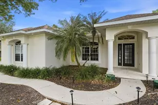 5237 Bloomfield Blvd, Lakeland, FL 33810 - Photo 3