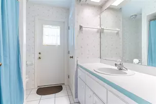 699 Hunters Run Blvd, Lakeland, FL 33809 - Photo 11