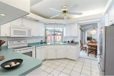 699 Hunters Run Boulevard, Lakeland, FL 33809 - Photo 3