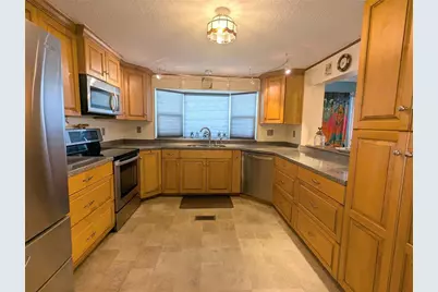 526 Cassandra Lane, Lakeland, FL 33809 - Photo 9
