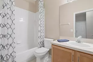 6936 Surrey Oak Dr, Apollo Beach, FL 33572 - Photo 19