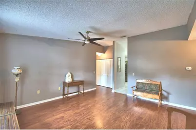 4853 Colonnades Circle E, Lakeland, FL 33811 - Photo 11