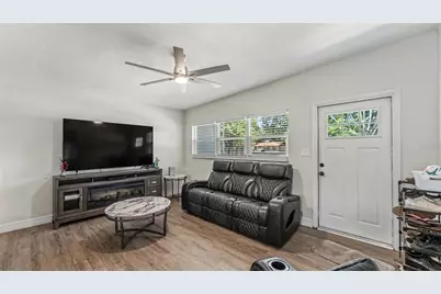 2270 S Crystal Lake Drive, Lakeland, FL 33801 - Photo 7