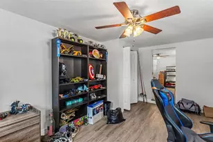 2270 S Crystal Lake Dr, Lakeland, FL 33801 - Photo 29