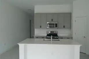 437 Singing Sands Cir, Lake Wales, FL 33859 - Photo 5