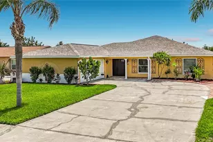 6517 Solitaire Palm Way, Apollo Beach, FL 33572 - Photo 5