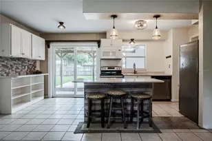 602 Carey Pl, Lakeland, FL 33803 - Photo 3