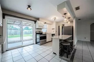 602 Carey Pl, Lakeland, FL 33803 - Photo 9