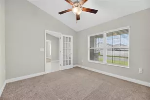 3039 Pearly Dr, Lakeland, FL 33812 - Photo 9