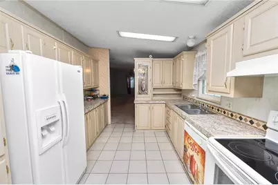 3562 Lazy Lake Drive N, Lakeland, FL 33801 - Photo 13