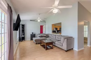 145 Eagle Point Blvd, Auburndale, FL 33823 - Photo 9