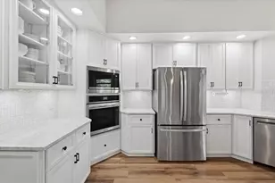 3943 Cheverly Dr E, Lakeland, FL 33813 - Photo 17
