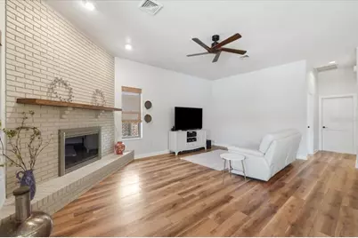 3943 Cheverly Drive E, Lakeland, FL 33813 - Photo 11
