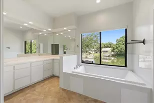 3943 Cheverly Dr E, Lakeland, FL 33813 - Photo 37