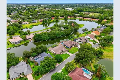 3943 Cheverly Drive E, Lakeland, FL 33813 - Photo 7