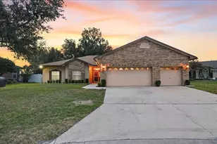 448 Lake Harris Dr, Lakeland, FL 33813 - Photo 1