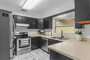 13 Sun Air Blvd E, Haines City, FL 33844 - Photo 11