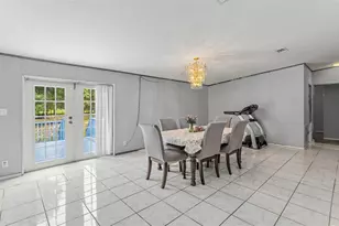 4736 Walnut Cir S, Lakeland, FL 33810 - Photo 13