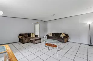 4736 Walnut Cir S, Lakeland, FL 33810 - Photo 7