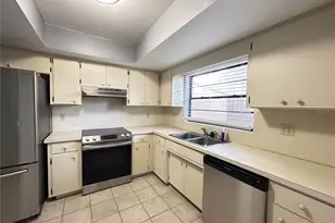 1026 Medinah Dr, Winter Haven, FL 33884 - Photo 7