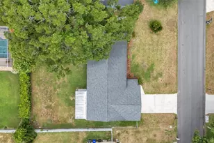 1311 Northglen Ln, Lakeland, FL 33813 - Photo 5
