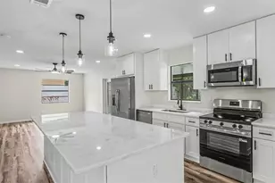 1311 Northglen Ln, Lakeland, FL 33813 - Photo 13